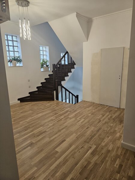 Mogosoaia, Str 8 martie