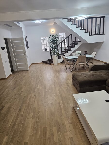 Mogosoaia, Str 8 martie