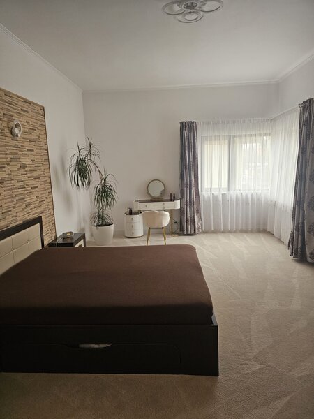 Mogosoaia, Str 8 martie